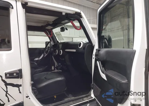 2017 Jeep Wrangler Unlimited Rubicon Hard Rock 4X4 from USA, damaged, VIN 1C4BJWFG5HL512375